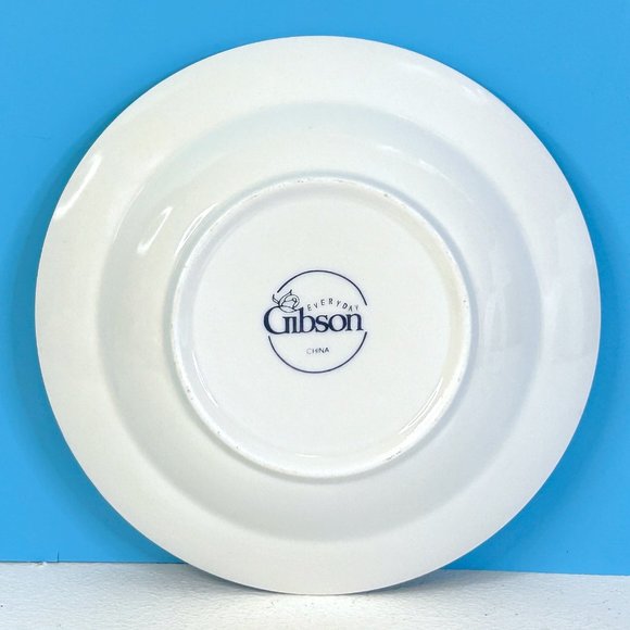 NEW Gibson Everyday China CHRISTMAS CHARM Holly Berry 8" Soup Salad Bowl - Picture 5 of 6